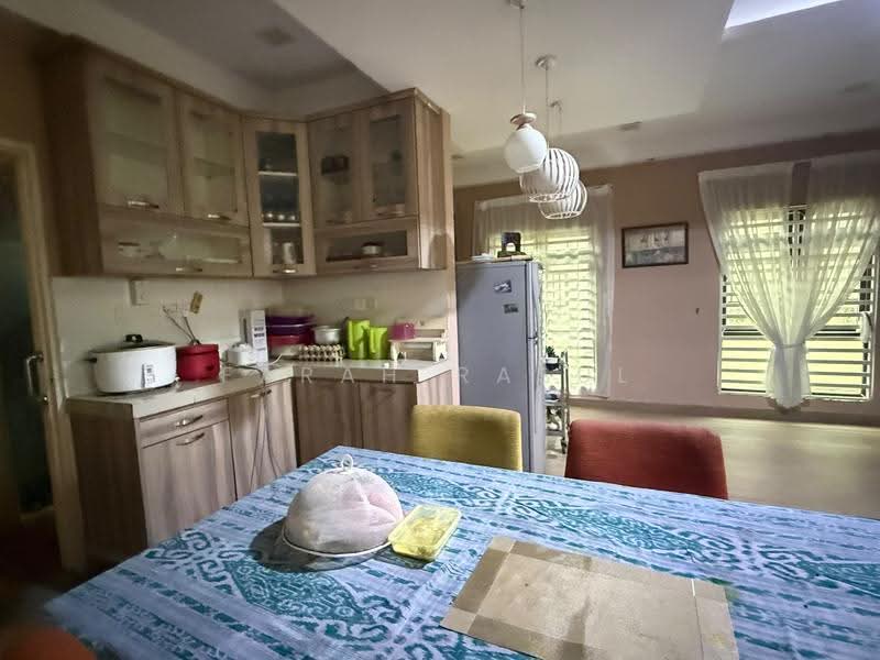Rumah Banglo untuk Dijual di Bandar Baru Bangi (Selangor) - Farah Rasul - Kitchen - PropertyGuru.com.my