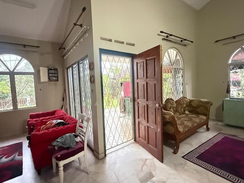 Rumah Banglo untuk Dijual di Bandar Baru Bangi (Selangor) - Farah Rasul - Living Room - PropertyGuru.com.my