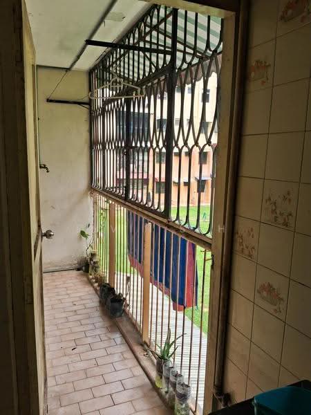 Rumah Flat untuk Dijual di Seksyen 2 Wangsa Maju Flat - Elvin Soh - Balcony - PropertyGuru.com.my