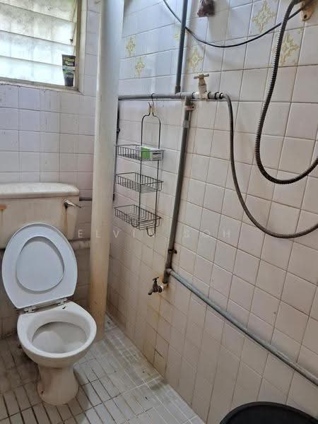 Rumah Flat untuk Dijual di Seksyen 2 Wangsa Maju Flat - Elvin Soh - Bathroom - PropertyGuru.com.my