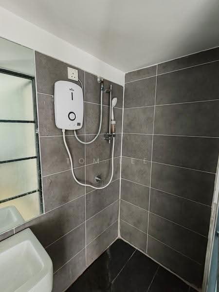 Kediaman Servis untuk Disewa di Empire Damansara - Tom Lee - Bathroom - PropertyGuru.com.my