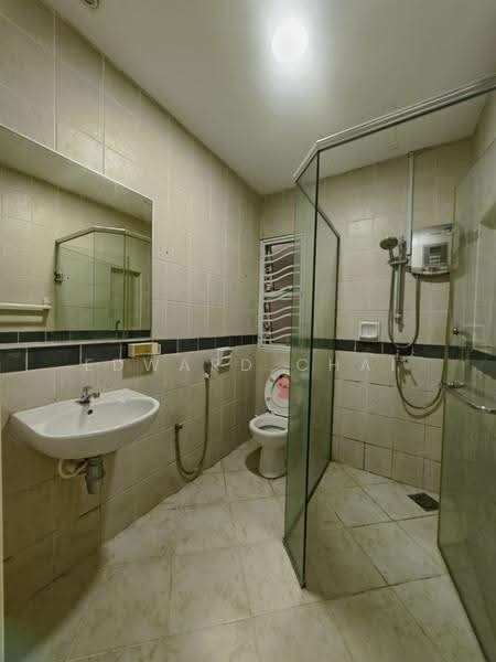 Kondominium untuk Disewa di Armanee Terrace - Edward Chai - Bathroom - PropertyGuru.com.my