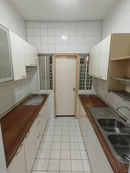 Kondominium untuk Disewa di Armanee Terrace - Edward Chai - Kitchen - PropertyGuru.com.my