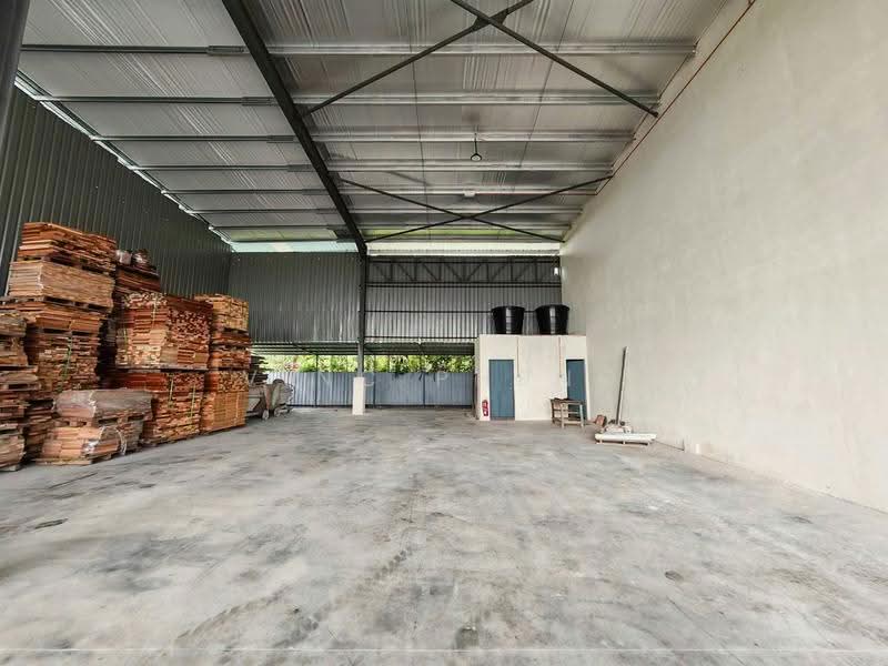 Warehouse for Sale in Bukit Rambai (Melaka) - Vinc Pheng - PropertyGuru.com.my