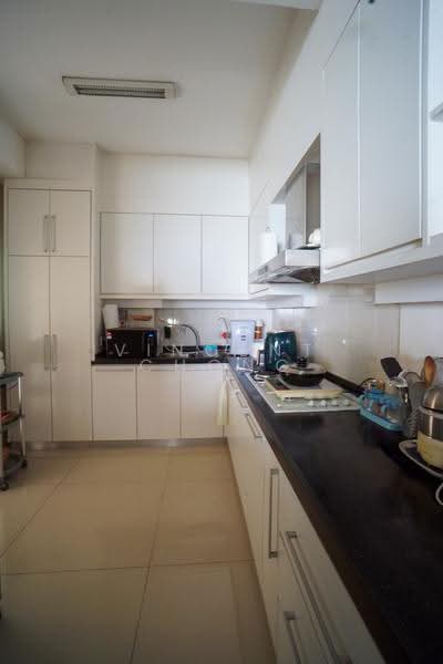 Condominium for Sale at The Peak Vista - Vincent Chong - Kitchen - PropertyGuru.com.my