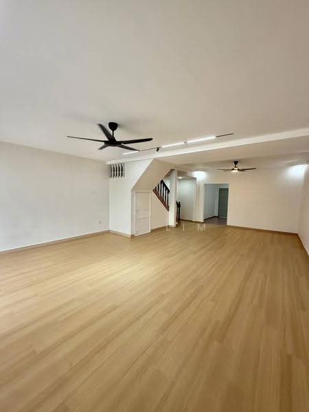 Rumah Teres 2-Tingkat untuk Dijual di Taman Bukit Kempas (Tampoi) - Win Lim - Living Room - PropertyGuru.com.my