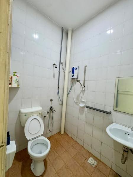 1-storey Terraced House for Rent in Taman JP Perdana (Johor Bahru) - Eric Foo - Bathroom - PropertyGuru.com.my