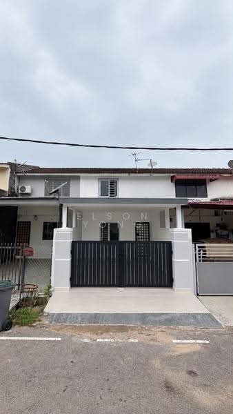 2-storey Terraced House for Sale in Taman Mahkota (Tangkak) - Elson Yong - Exterior - PropertyGuru.com.my