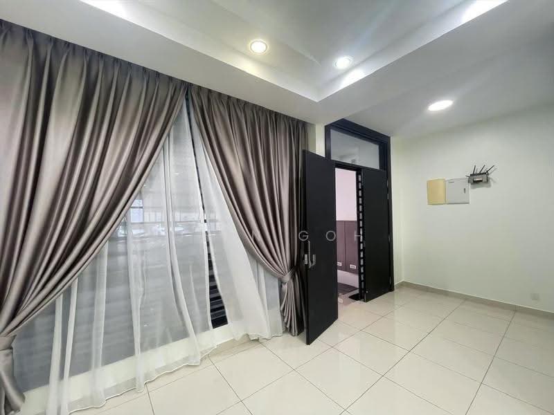 Rumah Teres untuk Dijual di Sungai Ara (Penang) - Qyan Goh - Entrance - PropertyGuru.com.my