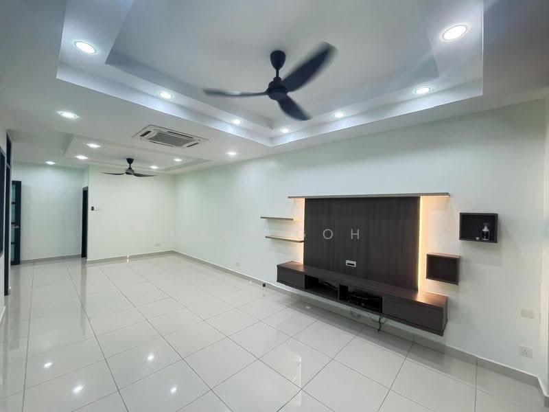 Rumah Teres untuk Dijual di Sungai Ara (Penang) - Qyan Goh - Living Room - PropertyGuru.com.my
