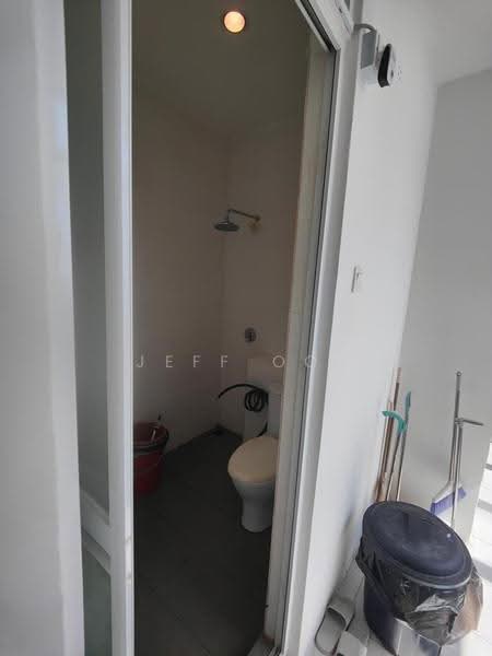 Condominium for Sale at Shineville Park - Jeff Ooi - Bathroom - PropertyGuru.com.my
