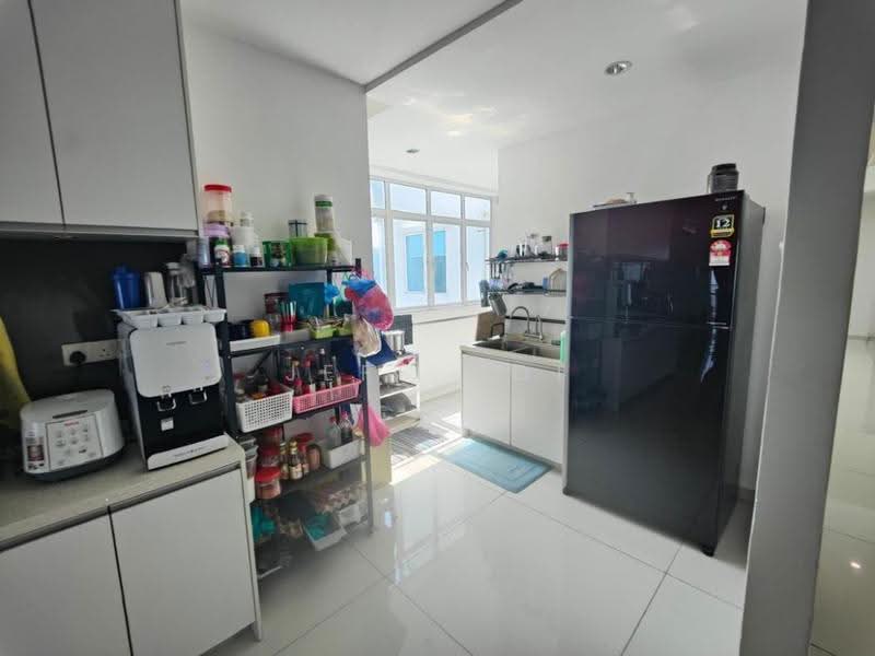 Condominium for Sale at Shineville Park - Jeff Ooi - Kitchen - PropertyGuru.com.my