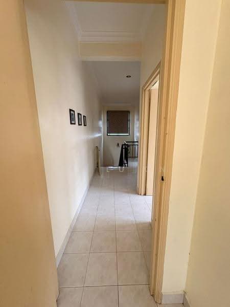 Rumah Teres 2-Tingkat untuk Dijual di Taman Nusa Damai (Pasir Gudang) - Pei Lu On - Corridor - PropertyGuru.com.my