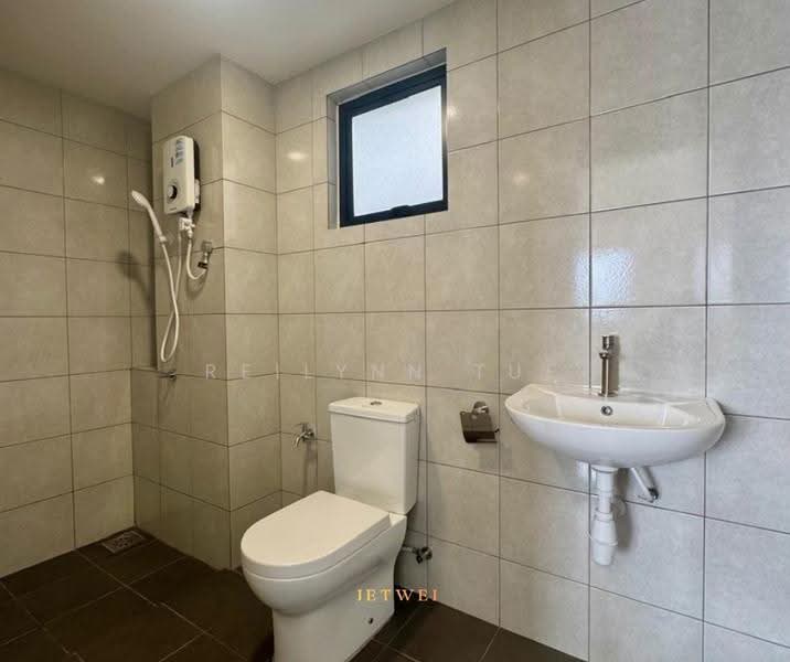 Service Residence for Sale at Hana @ Eco Ardence - Reilynn Tue - Bathroom - PropertyGuru.com.my