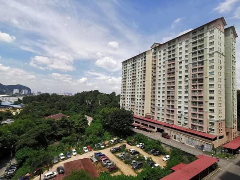 Pangsapuri untuk Dijual di Lakeview Apartments - WL Wan - Exterior - PropertyGuru.com.my