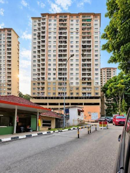 Pangsapuri untuk Dijual di Lakeview Apartments - WL Wan - Exterior - PropertyGuru.com.my