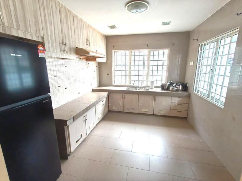 Rumah Banglo untuk Disewa di Taman Cheras (Cheras) - Shirley Chan - Kitchen - PropertyGuru.com.my