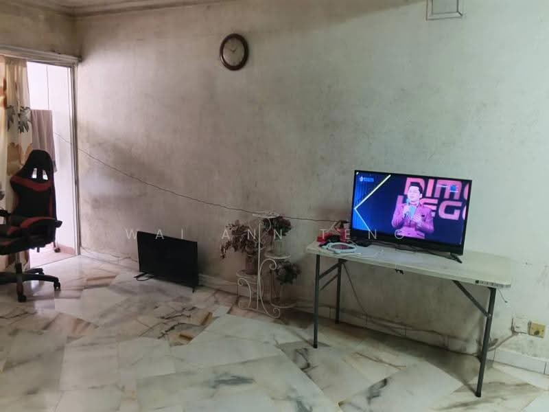 Apartment for Sale at Iris Apartment - Wai Ann Teng - Living Room - PropertyGuru.com.my