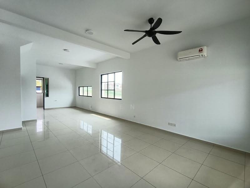 Rumah Teres untuk Dijual di Johor Bahru (Johor) - Lifen . - Living Room - PropertyGuru.com.my