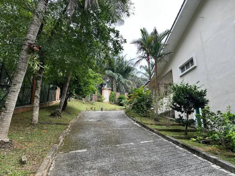 Agricultural Land for Sale in Kampung Sungai Merab Luar (Dengkil) - Najah Kadir - Exterior - PropertyGuru.com.my