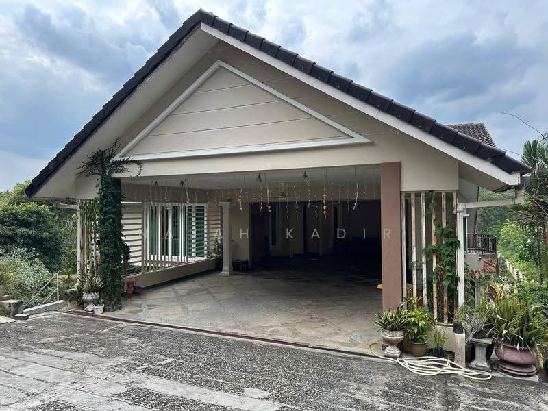 Agricultural Land for Sale in Kampung Sungai Merab Luar (Dengkil) - Najah Kadir - Exterior - PropertyGuru.com.my