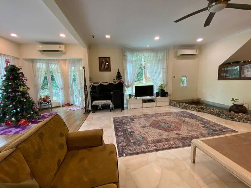 Agricultural Land for Sale in Kampung Sungai Merab Luar (Dengkil) - Najah Kadir - Living Room - PropertyGuru.com.my