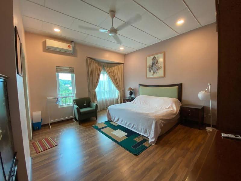 Agricultural Land for Sale in Kampung Sungai Merab Luar (Dengkil) - Najah Kadir - Bedroom - PropertyGuru.com.my