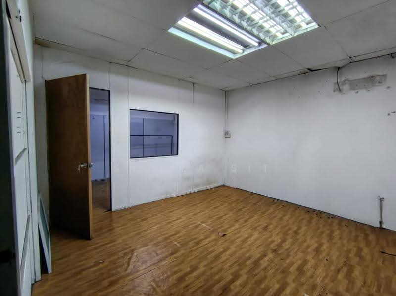 Office for Rent in Pandamaran (Klang) - Stella Sit - Interior - PropertyGuru.com.my