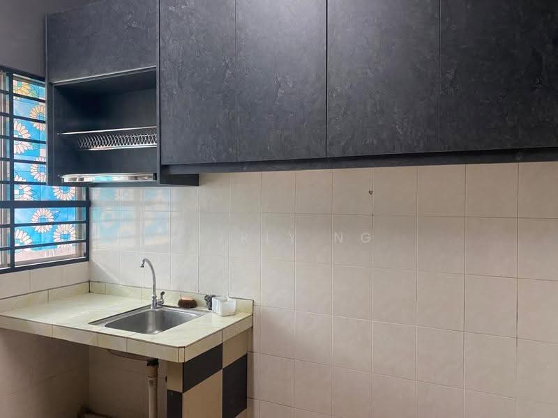 Rumah Teres 2-Tingkat untuk Disewa di Rawang (Selangor) - Shirly Ng - Kitchen - PropertyGuru.com.my