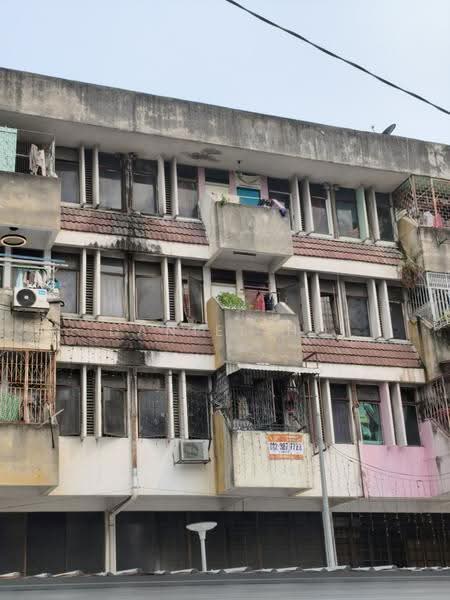 Flat for Sale at Wisma Kong Lee - Daniel Ho - Balcony - PropertyGuru.com.my