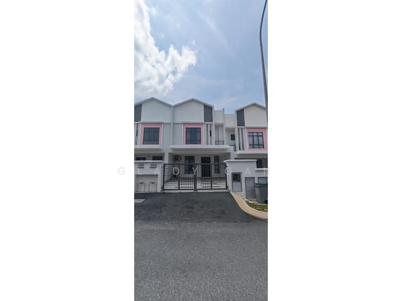2-storey Terraced House for Rent in Seremban (Negeri Sembilan) - Glady Gan - Exterior - PropertyGuru.com.my