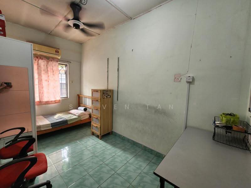 2-storey Terraced House for Sale in BANDAR PUCHONG JAYA (Puchong) - Steven Tan - Bedroom - PropertyGuru.com.my