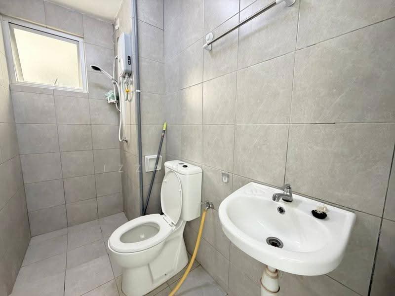Pangsapuri untuk Dijual di Trifolia - Izzah Alias - Bathroom - PropertyGuru.com.my