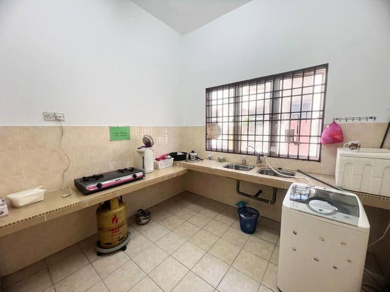 Wet Kitchen