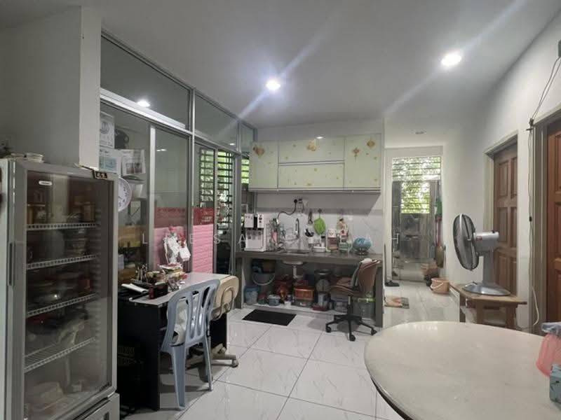2-storey Terraced House for Sale in Taman Selayang (Butterworth) - Leesa Cheah - Kitchen - PropertyGuru.com.my