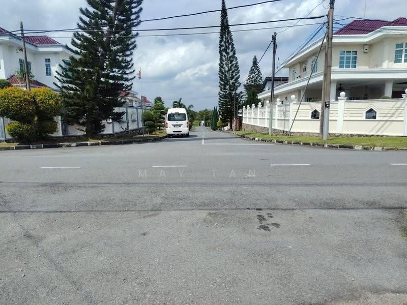 Semi-Detached House for Sale in Bandar Seri Impian (Kluang) - May Tan - PropertyGuru.com.my
