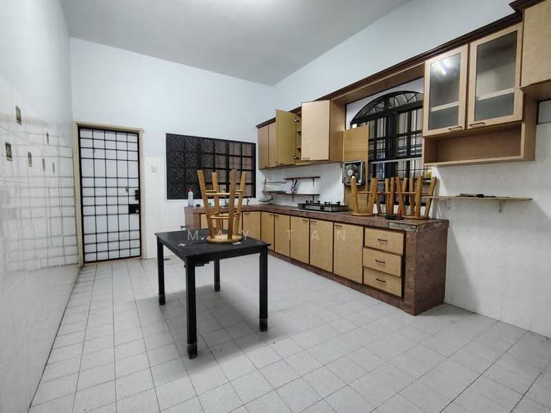 Semi-Detached House for Sale in Bandar Seri Impian (Kluang) - May Tan - Kitchen - PropertyGuru.com.my