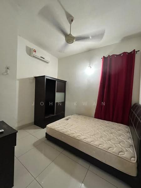 Kediaman Servis untuk Disewa di Vega Residensi 1 - John Kwan - Bedroom - PropertyGuru.com.my