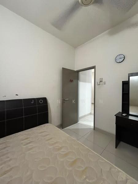 Kediaman Servis untuk Disewa di Vega Residensi 1 - John Kwan - Bedroom - PropertyGuru.com.my