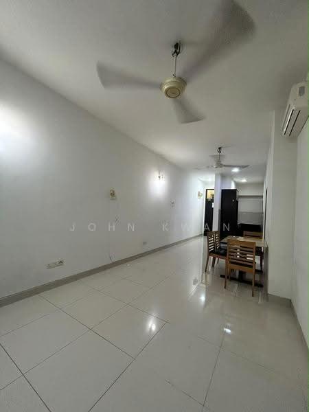Kediaman Servis untuk Disewa di Vega Residensi 1 - John Kwan - Living Room - PropertyGuru.com.my