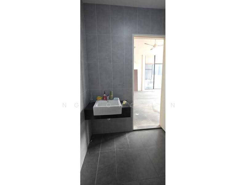 Warehouse for Rent in Eco Business Park 2 Senai (Senai) - Ng Yong Lin - PropertyGuru.com.my