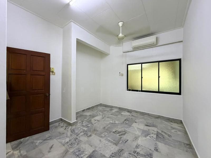 1-storey Terraced House for Rent in Skudai (Johor) - Jerry Hor - Interior - PropertyGuru.com.my