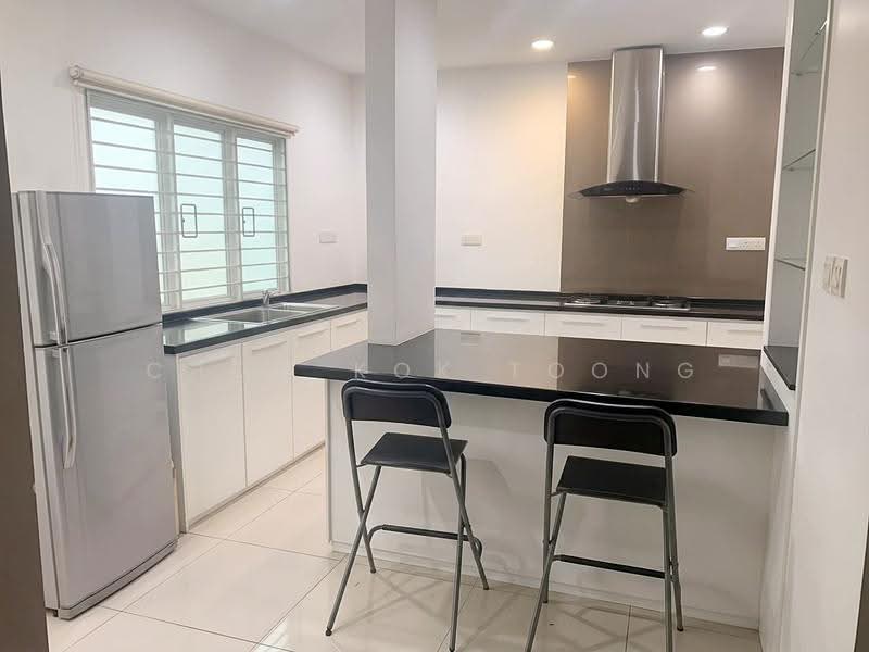 3-storey Terraced House for Sale in Taman Damai Utama (Bandar Kinrara) - Chow Kok Toong - Kitchen - PropertyGuru.com.my