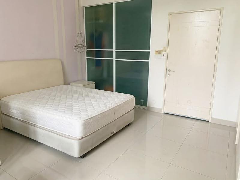 3-storey Terraced House for Sale in Taman Damai Utama (Bandar Kinrara) - Chow Kok Toong - Bedroom - PropertyGuru.com.my