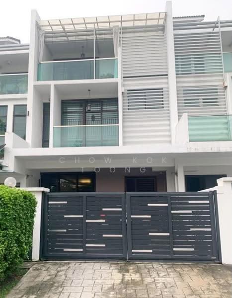 3-storey Terraced House for Sale in Taman Damai Utama (Bandar Kinrara) - Chow Kok Toong - Exterior - PropertyGuru.com.my