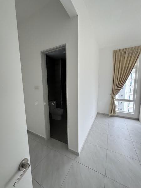 Service Residence for Rent at THE SENAI GARDEN (PANGSAPURI IMPIAN SENAI) - Kevin Lim - Bathroom - PropertyGuru.com.my