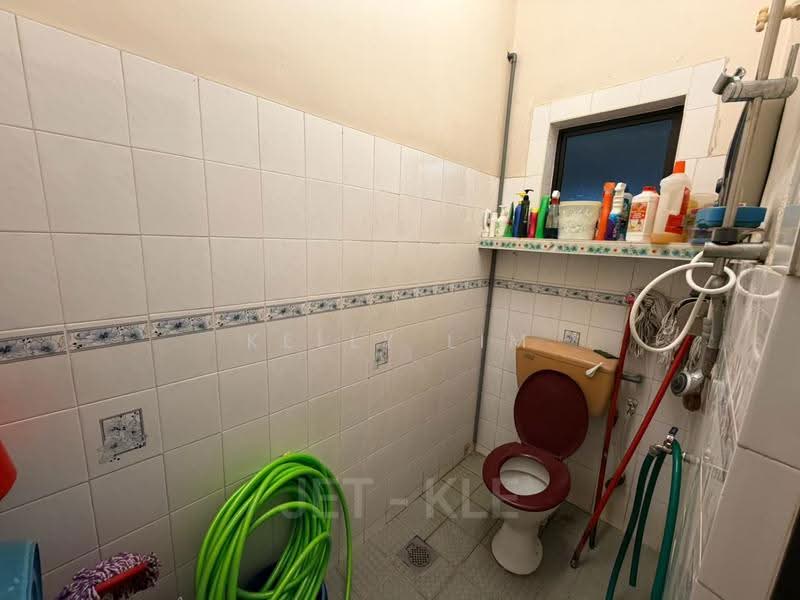 Rumah Teres 2-Tingkat untuk Dijual di Taman Klang Jaya (Klang) - Kelly Lim - Bathroom - PropertyGuru.com.my