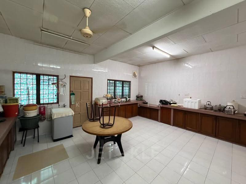 Rumah Teres 2-Tingkat untuk Dijual di Taman Klang Jaya (Klang) - Kelly Lim - Kitchen - PropertyGuru.com.my