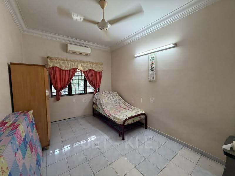 Rumah Teres 2-Tingkat untuk Dijual di Taman Klang Jaya (Klang) - Kelly Lim - Bedroom - PropertyGuru.com.my