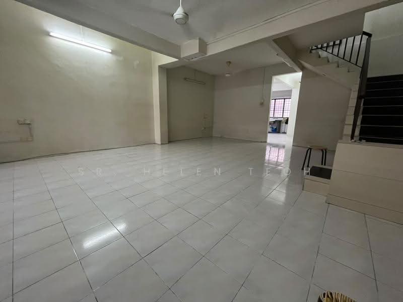 Rumah Berkembar untuk Disewa di Bandar Tasek Mutiara (Simpang Ampat) - Sr. Helen Teoh - Living Room - PropertyGuru.com.my
